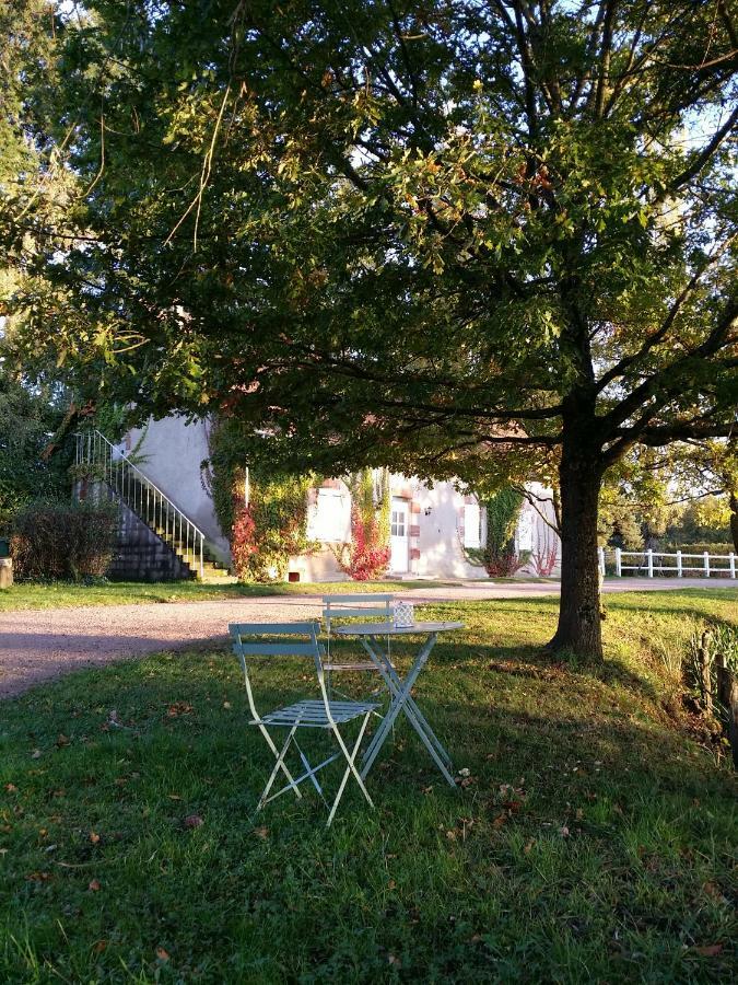 Le Domaine Du Mijarnier Bed & Breakfast Montbeugny Exterior photo
